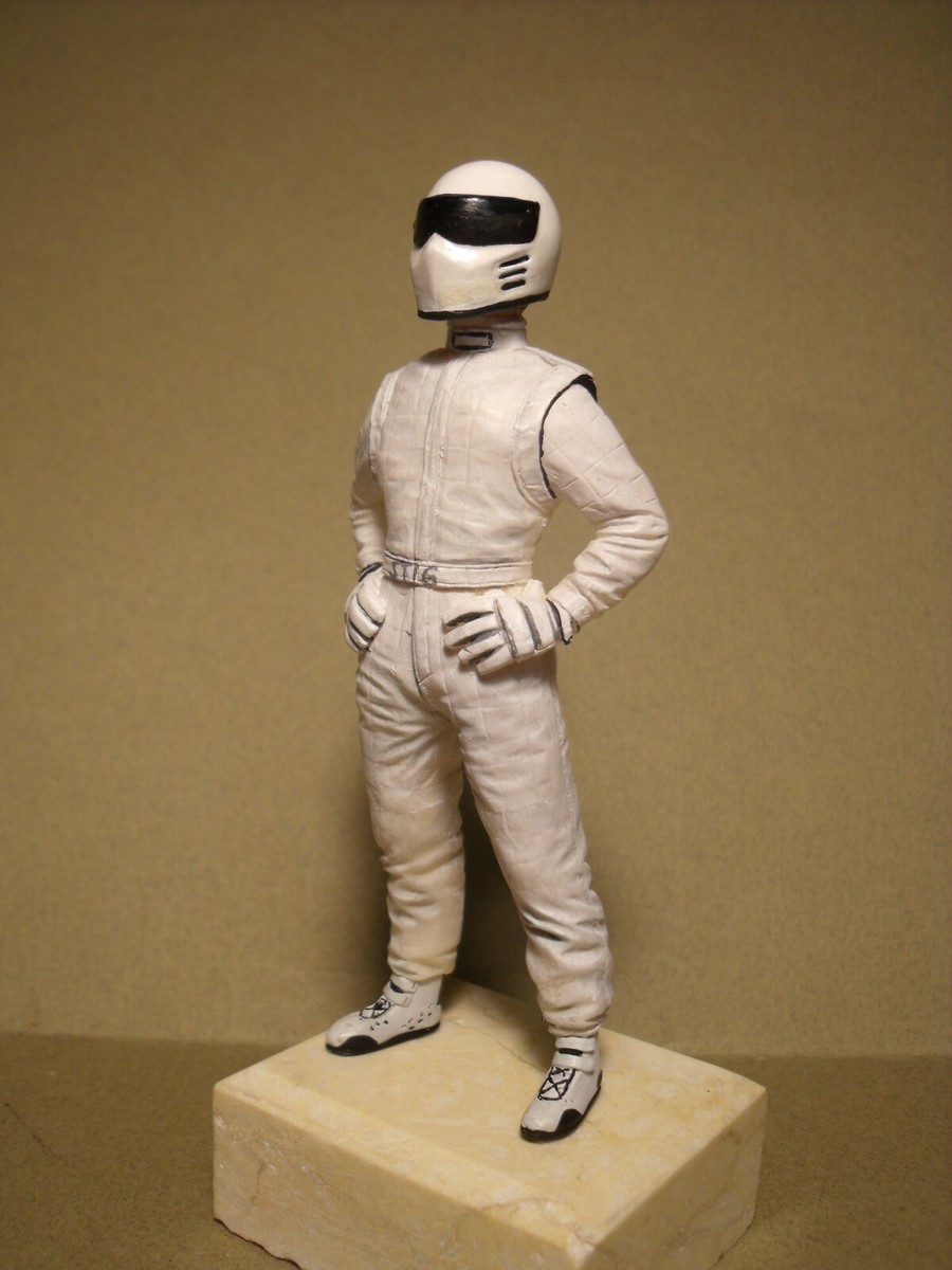 Figurine 1/18 Clémence VROOM - Résine Non Peinte - Pour Diorama Porsche 1970