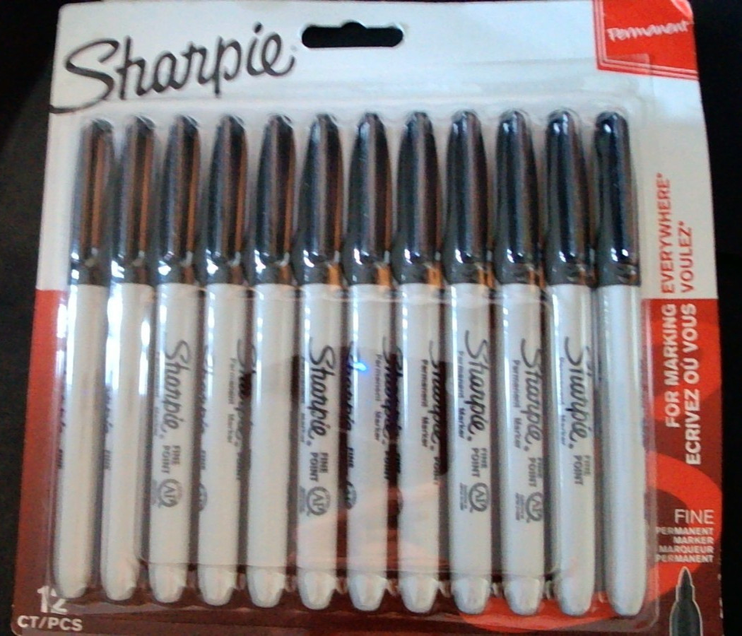 Sharpie Fine Tip Permanent Marker Pens 12 Pack. Black Ink. Quick drying. Bold.