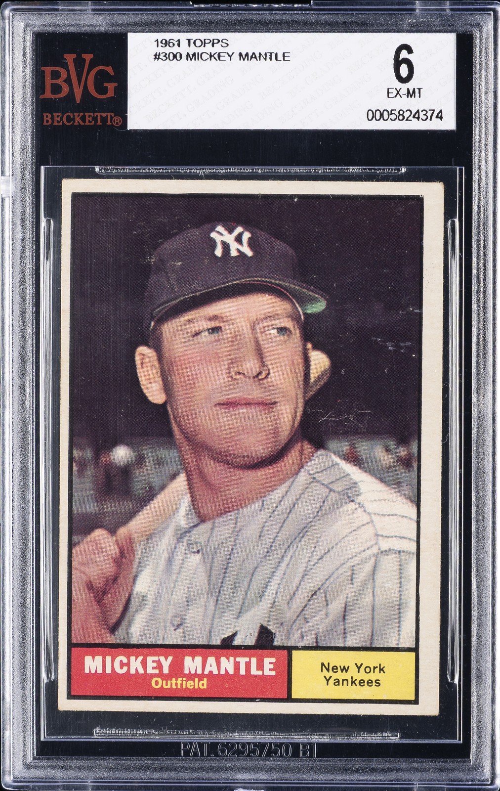 1961 TOPPS #300 MICKEY MANTLE BVG 6