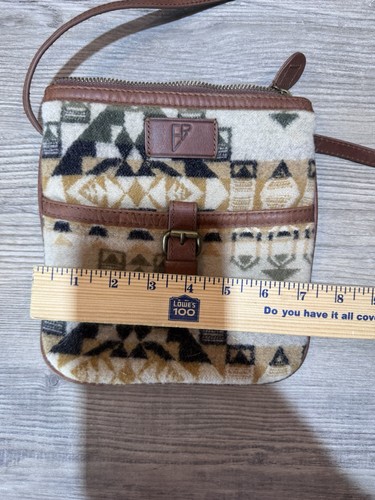 Eddie Bauer & Pendleton Cross Body Bag - Picture 9 of 10