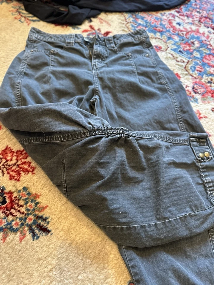 BDG Urban Outfitters Elise 低腰褪色黑色桶裤 2 码 — 第 3/4 张图片