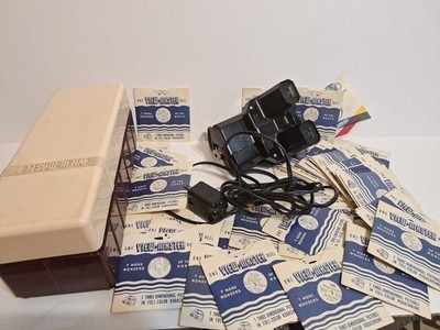 VTG 1950s  View-Master Stereoscope W/ Light Attachment + 55 Discs Works Great