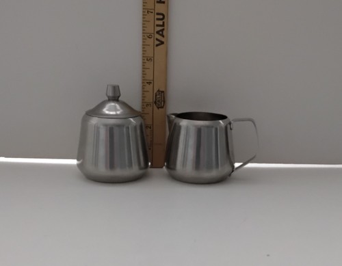 Vintage Oneida 18/8 Stainless Steel Cream & Sugar Set Japan - Picture 7 of 7