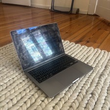 Apple MacBook Pro 13" M1 2020 8GB RAM A2338 Displayriss Gebrauchsspuren