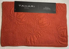 TAHARI HOME PLACEMATS (4) PUMPKINS ORANGE 13 X 19 100% POLYESTER NIP