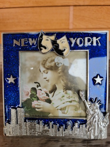 New York NY Picture Frame City Skyline Blue enamel Statue of liberty Apx 3x3" Pi - Picture 4 of 13