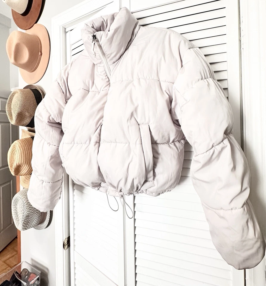 Chaqueta acolchada recortada marfil H&M, ajuste holgado, talla L Foto 4 de 4