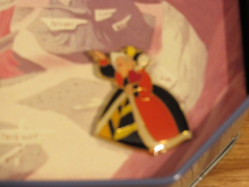 Disney Commemorative 6 Pin Set Alice in Wonderland 1951-1996 - Picture 7 of 22