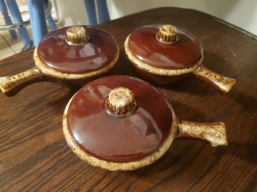 3 Vintage HULL BROWN DRIP Soup Chili Handled BOWLS w /LIDS USA