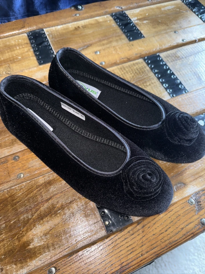 Flexus by Spring Step Textile Slippers Roseloud NWOB Black US Sz 9 - Image 2 of 4