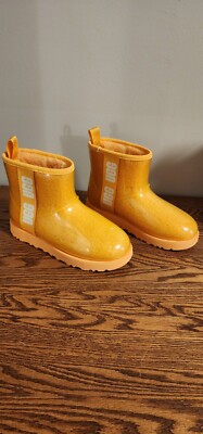 Ugg womens classic clear mini waterproof ankle boots pick size/color size 4-8