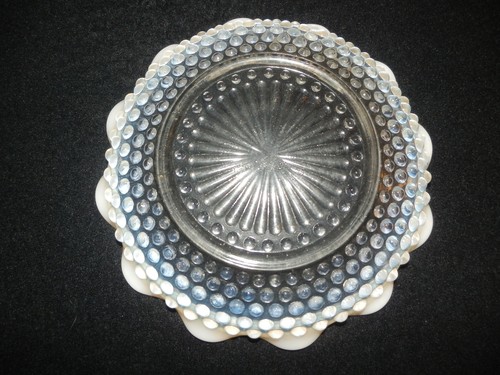 Vintage Hobnail White Opalescent 7 3/4" Round Bowl VGUC - Picture 3 of 3