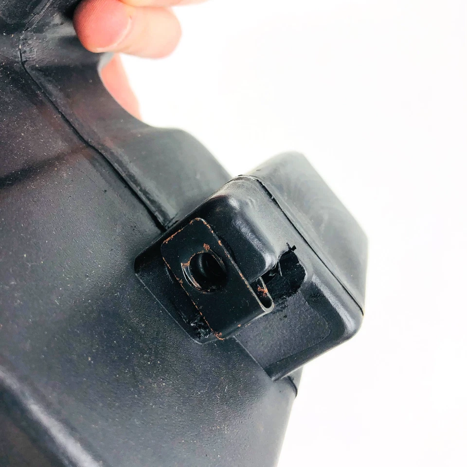 Crown 55155761AA Rear Bumper End Cap New NOS Black Plastic for Jeep - Image 4 of 4