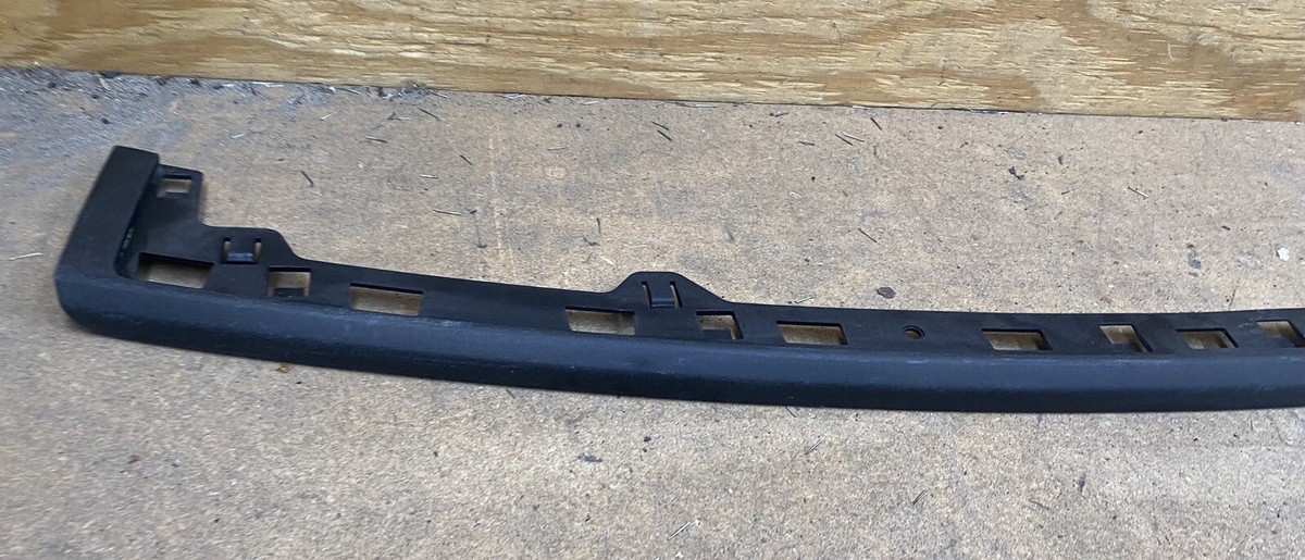 Rear Bumper Step Pad For 2011-2016 Jeep Grand Cherokee – Textured Black, Direct Fit (68111633AB)