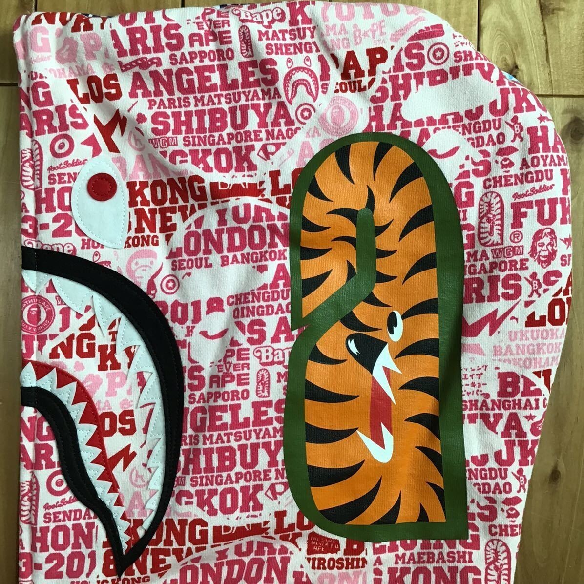 2XL BAPE XXV CITIES CAMO ape head shark full zip hoodie A Bathing Ape Size XXL