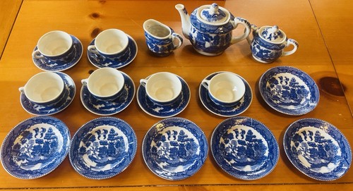 Vintage Children’s Tea Set Blue Willow 21 piece Set Made In Japan - Picture 2 of 17