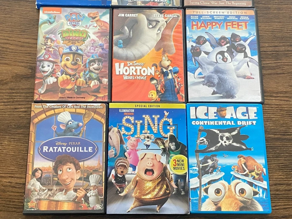 Lot of 12 Family/Kids DVD'S Sing, Happy Feet, Mulan 2, Ice Age, Robots, Spy Kids - Image 3 of 4