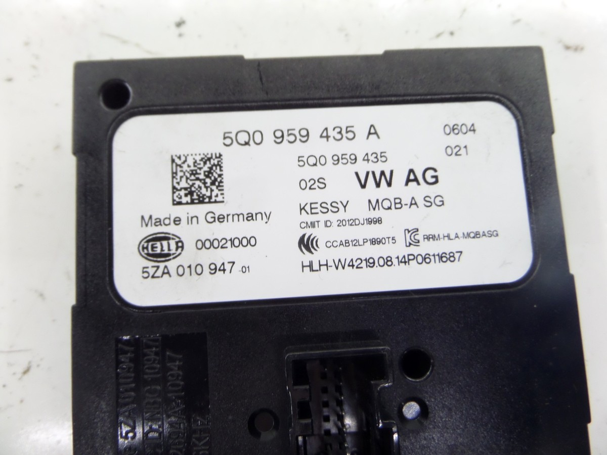 VW Golf GTI Keyless Entry Kessy Control Module MK7 15-19 OEM