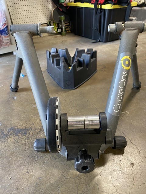 cycleops wheel block