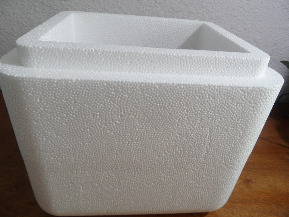 Insulated Box Styrofoam Cooler 8"X 6"X 9"x Interior re-usable shipping - Image 2 of 4