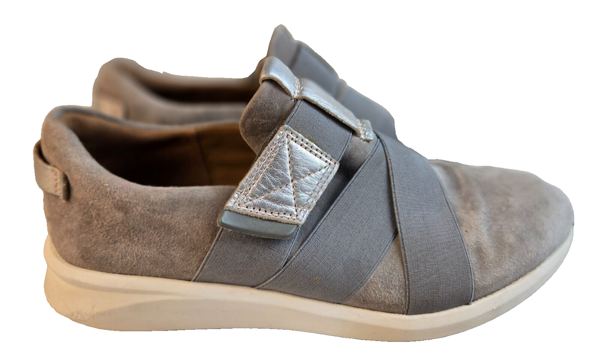 Clarks Unstructured Un Rio Cross Gray Suede Strap Casual Shoes