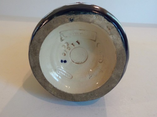 AMPHORA Reissner Austria Art Nouveau Pottery 9.75" OWL Vase, c. 1900 - Picture 10 of 10