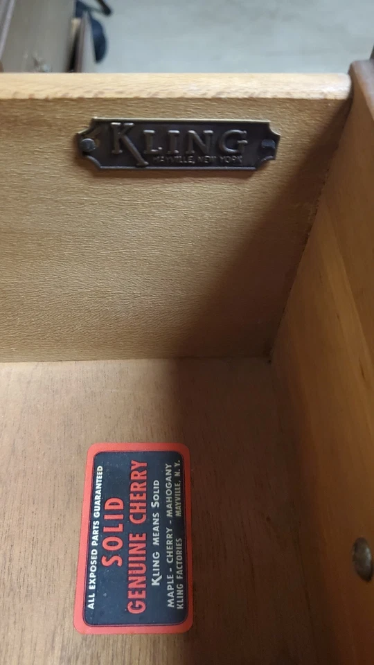 Kling Dresser, genuine solid cherry, maple and mahogany - Image 3 of 3