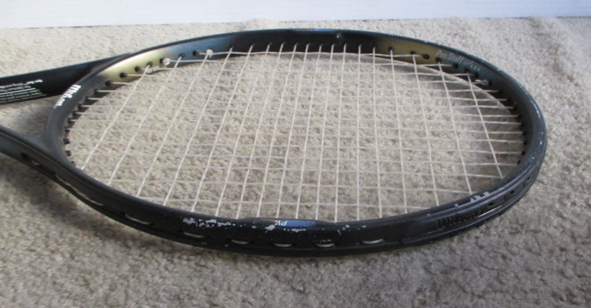 Wilson 95 Pro Staff Classic 4.2 si 95 Sq. In. Tennis Racquet