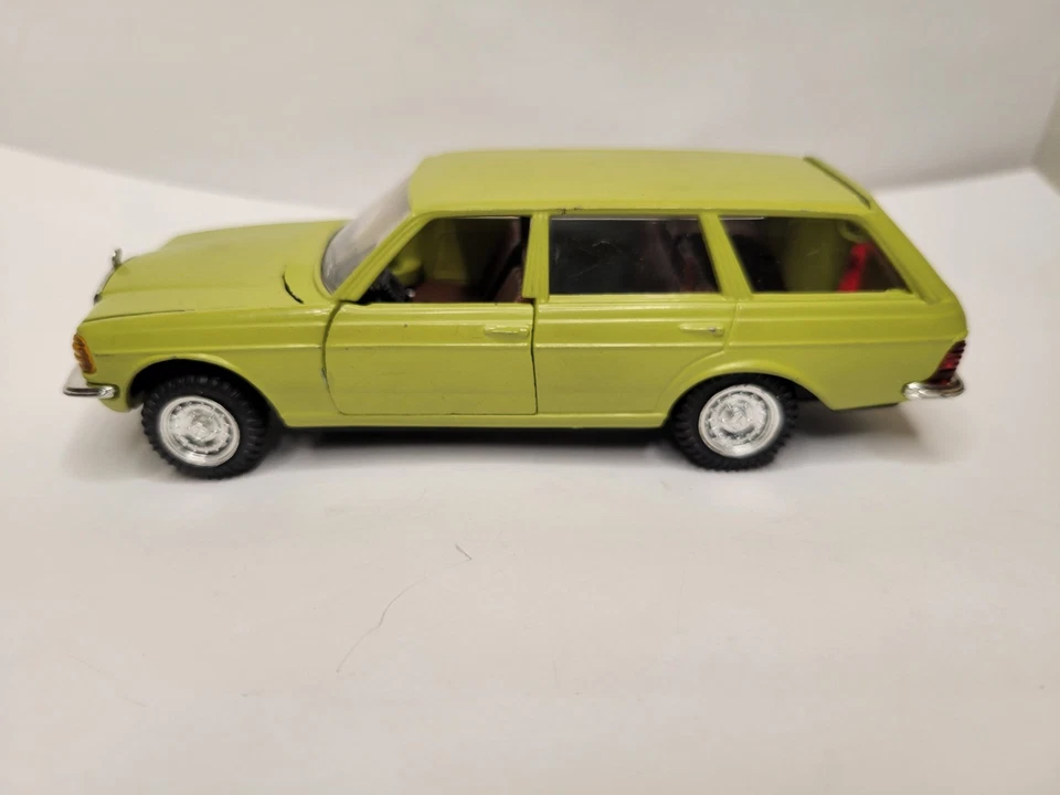 MERCEDES W123 T ESTATE MODELO DE COCHE RARO COLECCIONABLE CLÁSICO FUNDIDO A PRESIÓN SIN PRECIO BASE CONRAD Foto 2 de 4