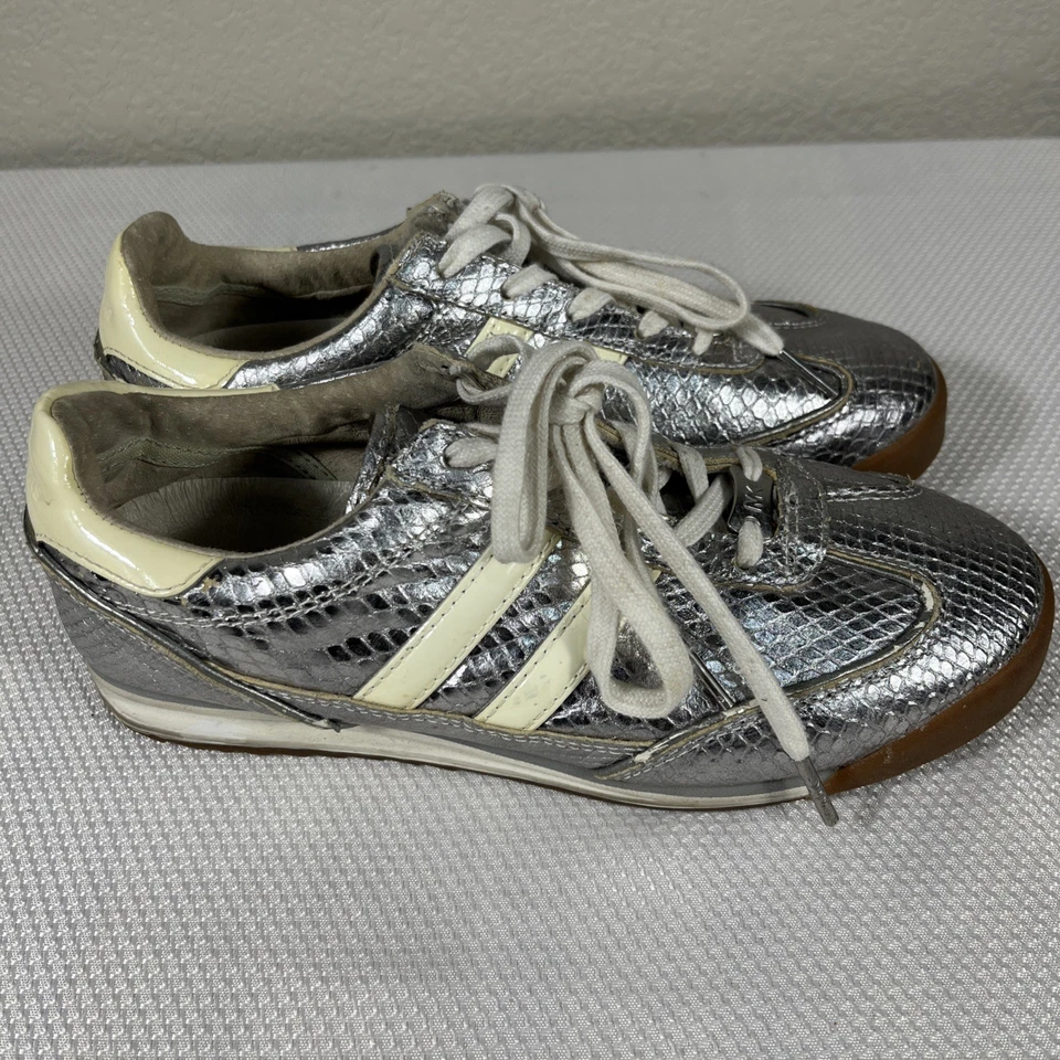 Michael Kors Woman’s Metallic Jet Set Sneakers Size 7.5 - Image 2 of 4