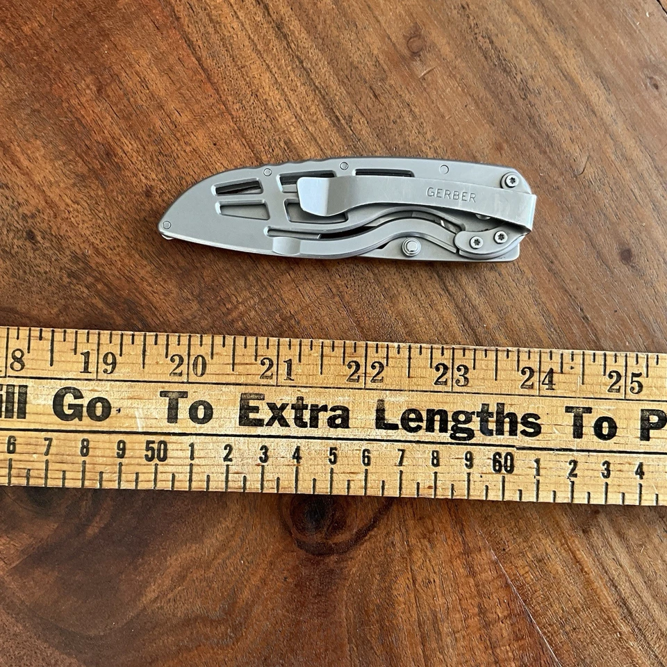 Cuchillo plegable de bolsillo Gerber Large Ripstop II (7"), inoxidable, dentado Foto 4 de 4
