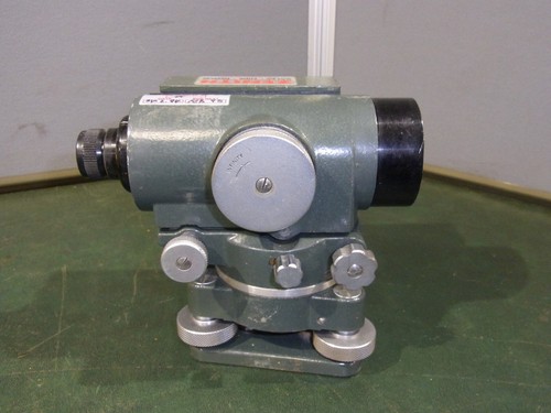 Watts Surveyors Level Theodolite in Case Vintage - Picture 3 of 13