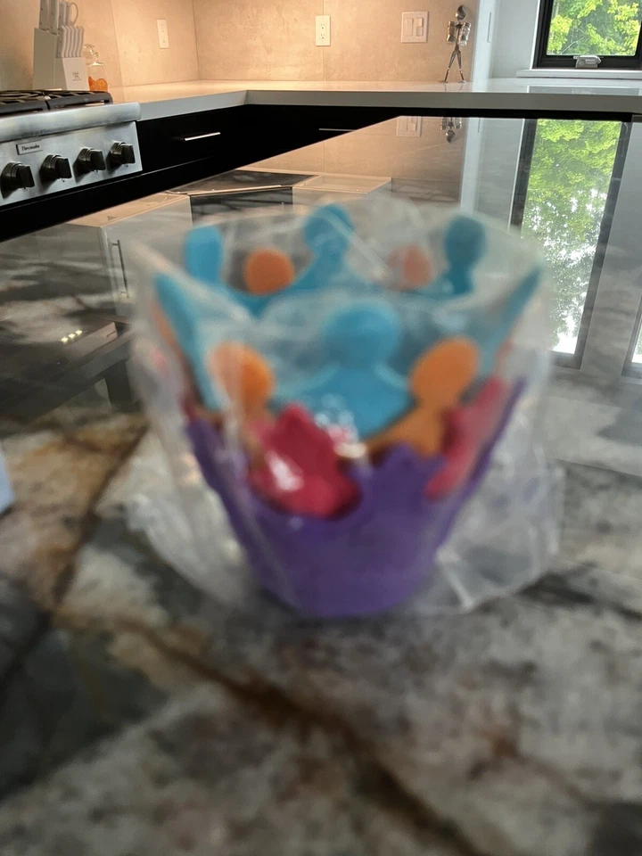 Aristocakes Royal Crown Novelty Cupkake Bakers Set of 4 Fred & Friends q3 Foto 3 de 3