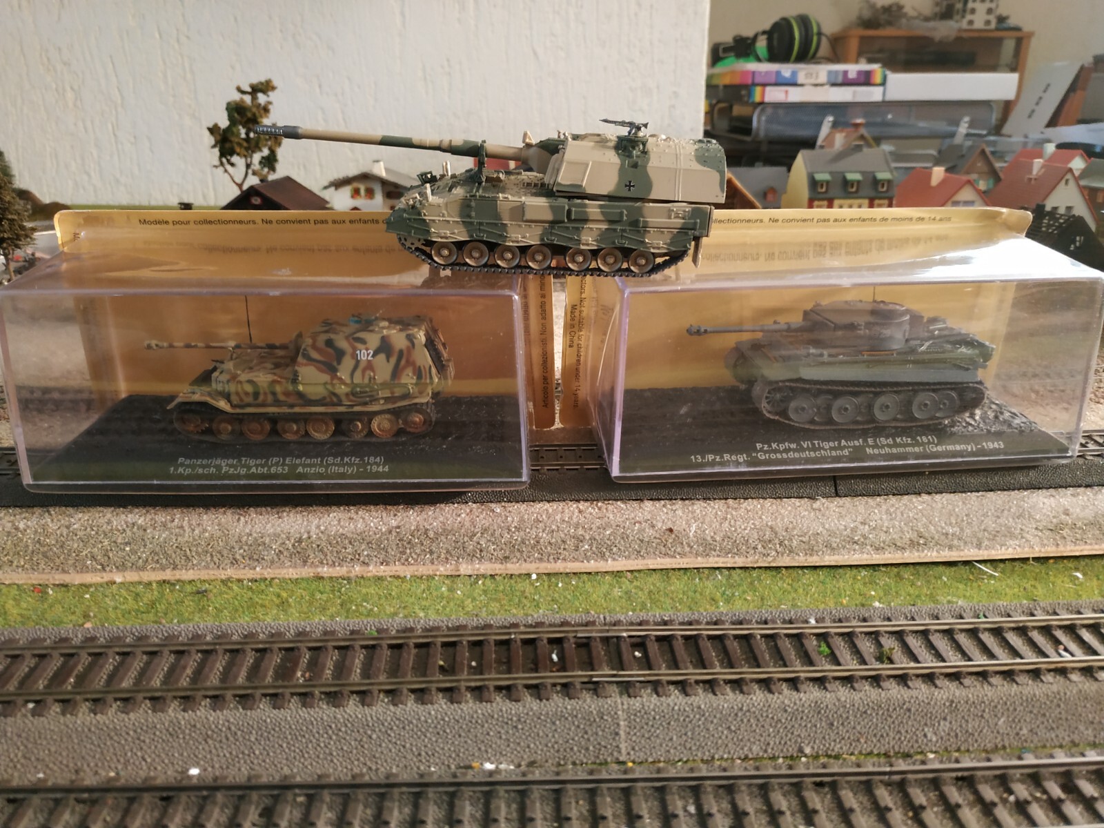 Picture 2 of 6