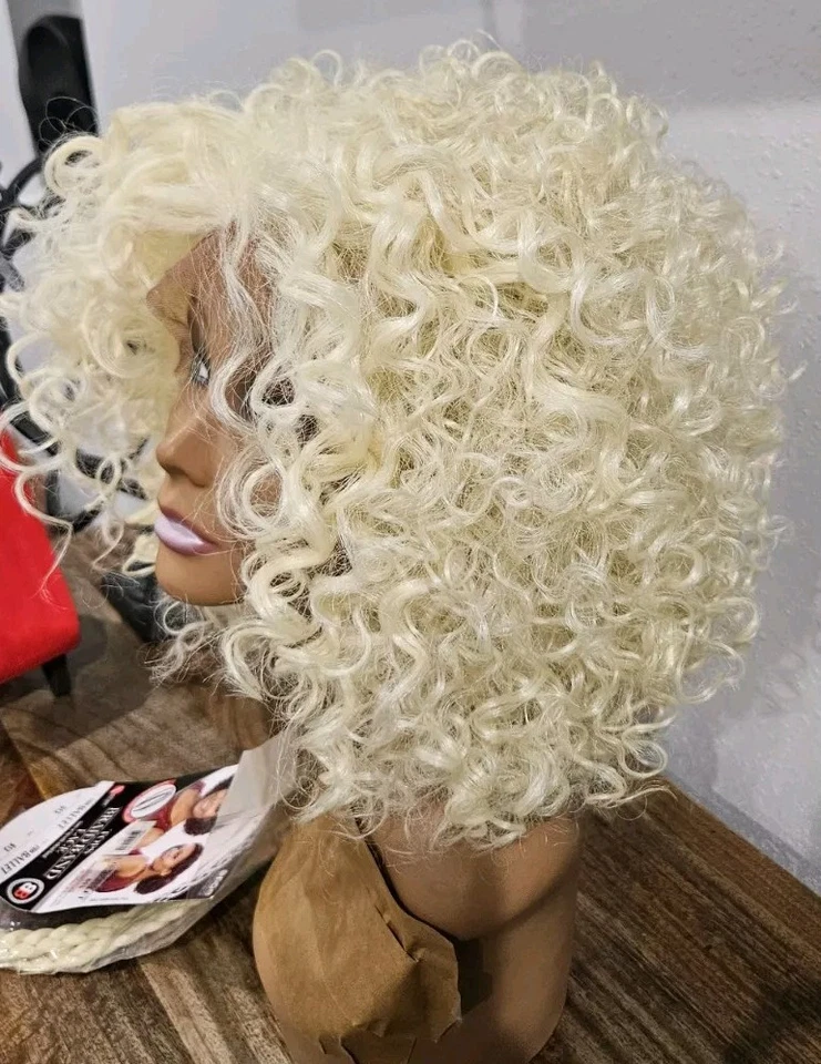 Peluca rubia rizada con flequillo cabello sintético ondulado 13" natural  Foto 2 de 4