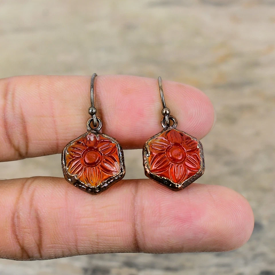 Pendientes colgantes de madre de piedra de ónix rojo tallada en cobre electroformados joyería Foto 4 de 4