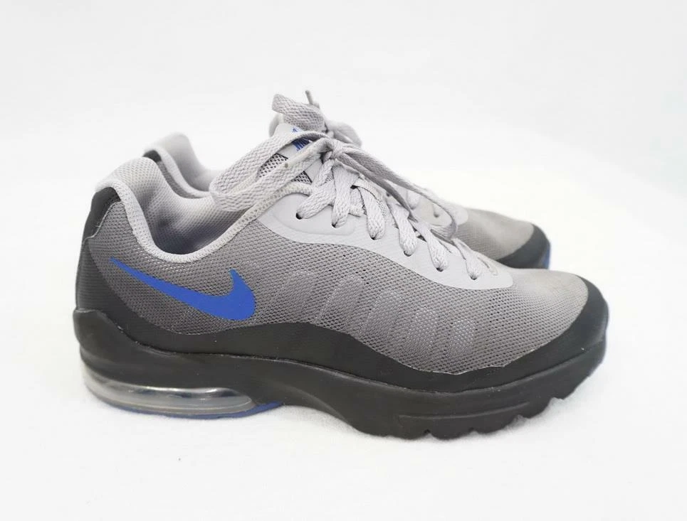Boys clearance nike invigor
