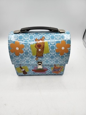 Rare Collectible  2000 SCOOBY DOO Scooby Snacks Tin  Lunch box Vandor COOL