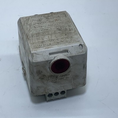 OEM RBL 530SE Primary Control for Riello 40 Series F5 Oil Burner - Mectron 3M 5M
