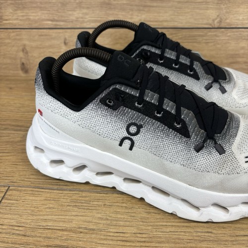 On Cloud Schuhe Unisex Gr. UK 8 CloudTilt On Running Gym Turnschuhe weiß schwarz - Bild 9 von 11