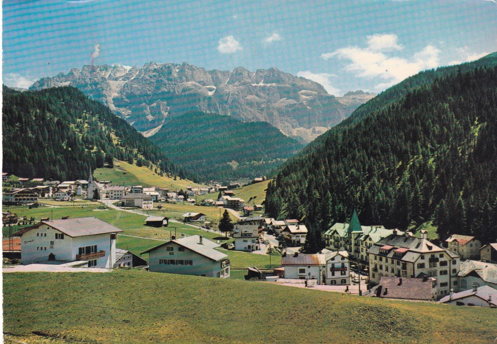 CARTOLINA DI BOLZANO ,DOLOMITI - SELVA DI VALGARDENA  viaggiata 1971