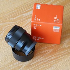 Sony FE 85mm f/1.8 Lens SEL85F18 E-Mount - Mint
