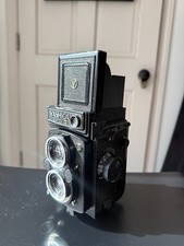 Yashica Mat 124G Medium Format TLR Camera