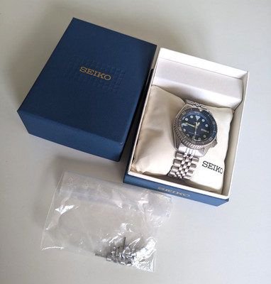 Seiko SKX013 38mm Automatic w/ Jubilee Bracelet