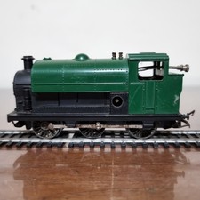 Tri-ang R255 Clockwork 0-6-0 Saddle Tank Locomotive Green OO Gauge