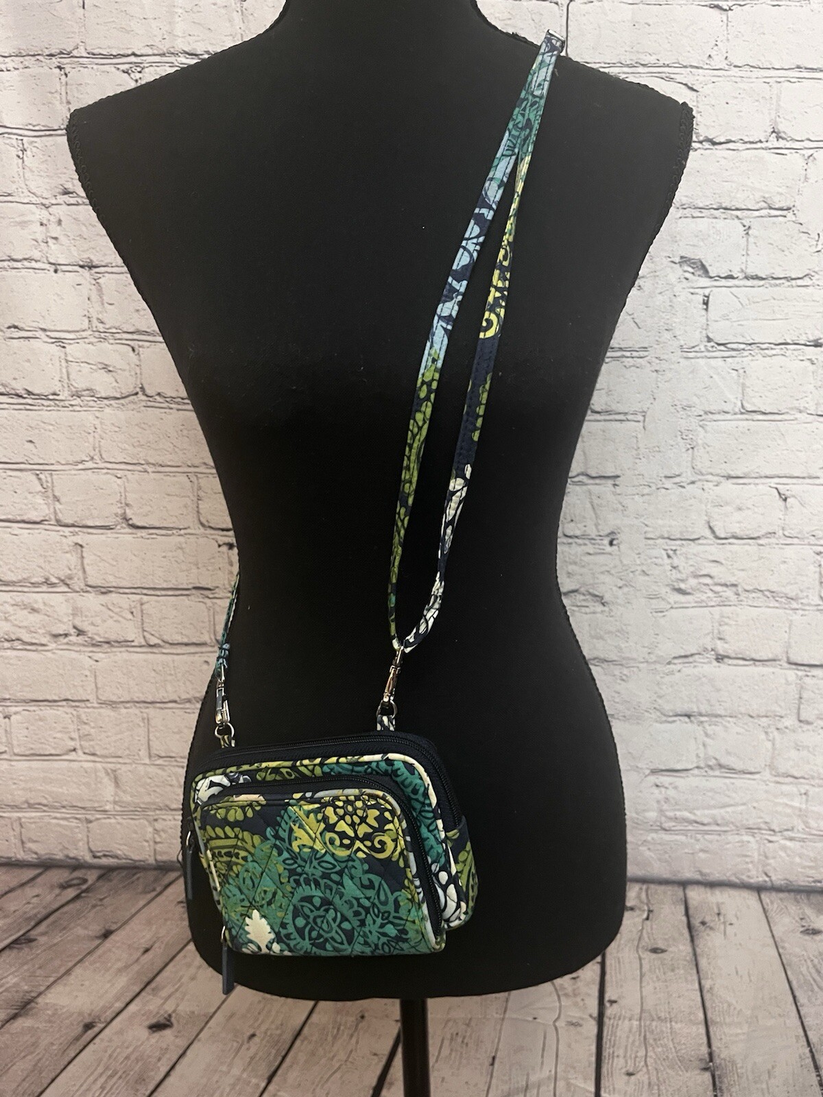 Vera Bradley Quilted All In One Blue/Green Floral  Cross Body/Wristlet Purse