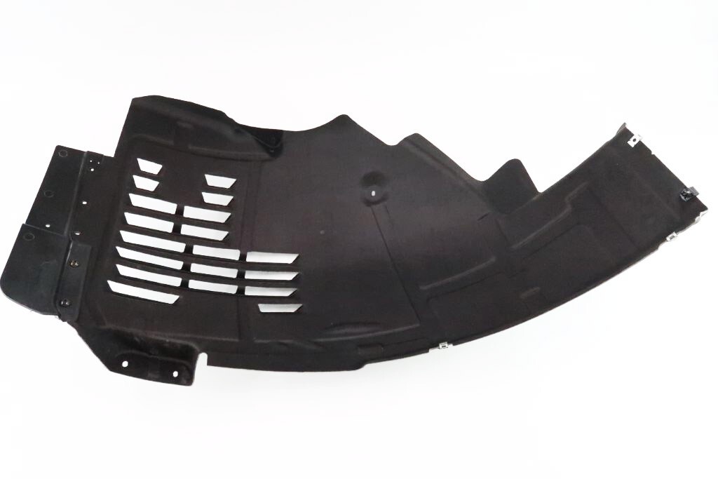 Bentley Flying Spur right front wheel housing fender liner 1370