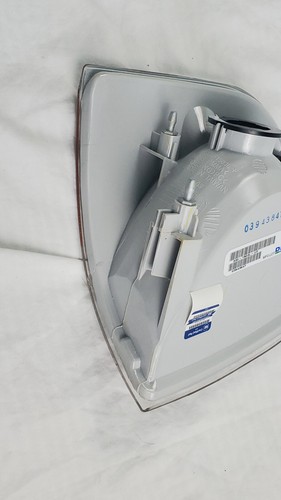 Corner Light For 2002-2005 Ford Explorer Driver Side - Picture 7 of 8