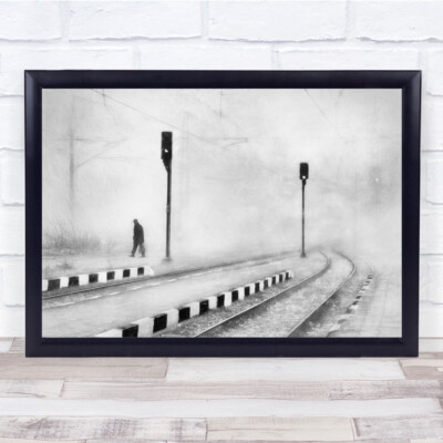 Schwarz Weiß Zug Schiene Kalter Nebel Person Wandkunstdruck