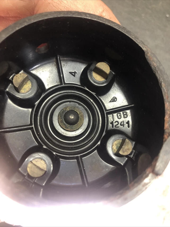 1946 Through 1952 Crosley AUTOLITE Distributor Cap IGB-1241 NOS - Image 4 of 4